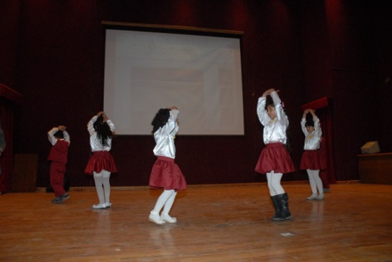 يوم ترفيهي للطلبة الصم في كلية الملكة رانيا للطفولة في الجامعة الهاشمية ( صور )